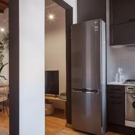 Apartment Kakwa - 2 Bedroom And Balcony Eixample Esquerra *