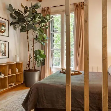 Kakwa - 2 Bedroom And Balcony Eixample Esquerra Apartment Barcelona