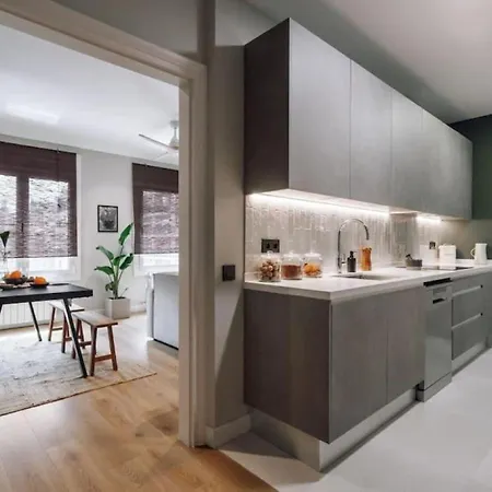 Apartment Songe - 2 Bedroom In Eixample Esquerra Barcelona