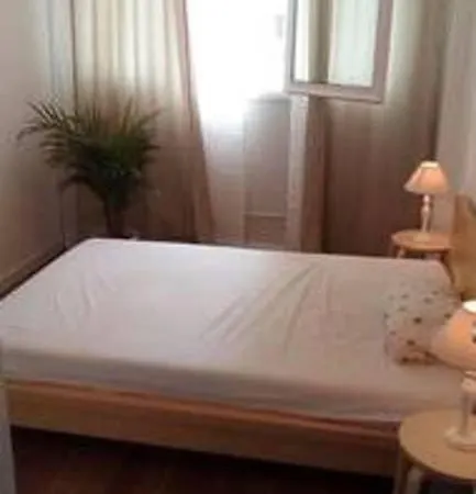 Double Private Near Sagarada Familia Guest house