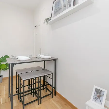 Calabria 234 Guest house Barcelona