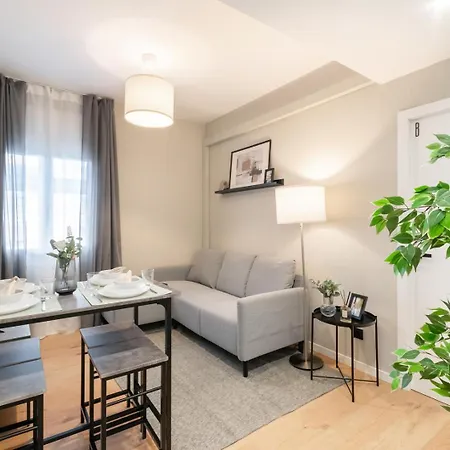 Pensión Coliving Gran Via Carlos Iii *