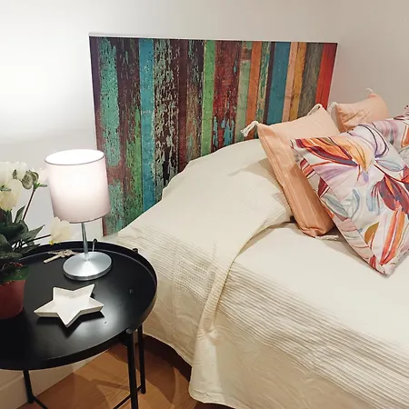 By Universitat Private Hostel *