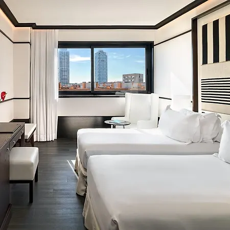 H10 Marina Отель 4*