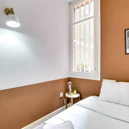 Apartment Colorful With Cozy Terrace In Gracia *