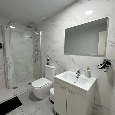 Apartment Habitacion Para Tu Estadia Corta En Bcn *