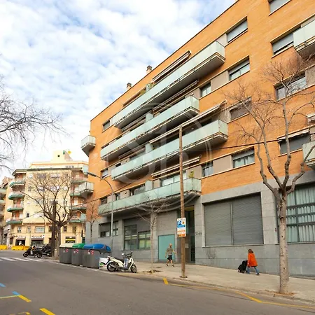 Comodo Junto A Hospital Sant Pau Apartamento Barcelona