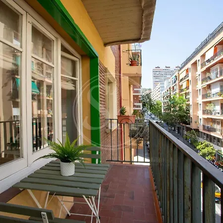 Apartment Comodo En Gracia *