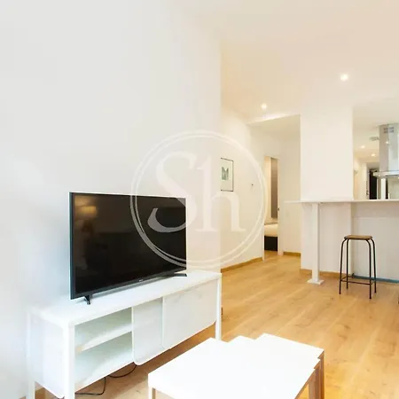 Moderno Y Bonito Apartamento En Urgell *