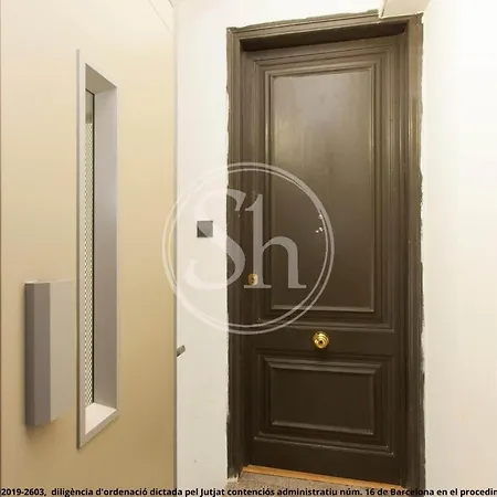 Apartamento Moderno En Urgell Barcelona