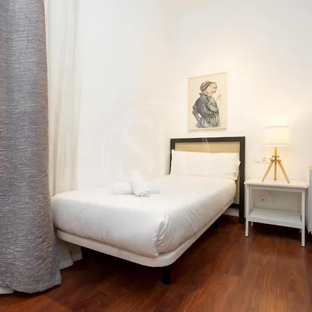 Wonderful Near Sagrada Familia Apartment