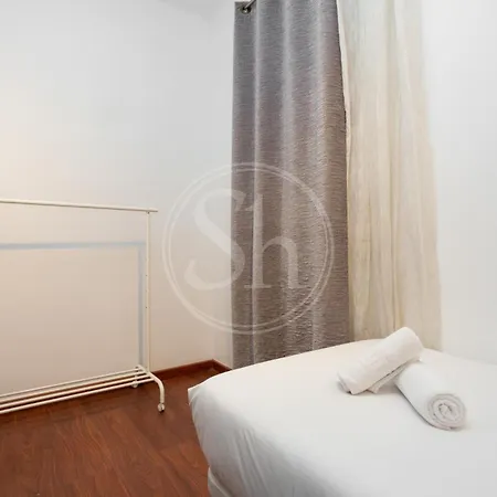 Wonderful Near Sagrada Familia Apartment *