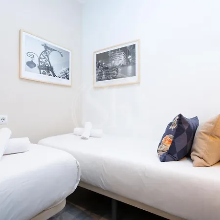 Apartment Lovely Near Sagrada Familia