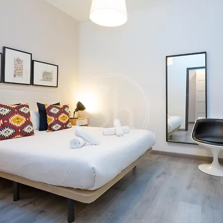 Apartment Lovely Near Sagrada Familia