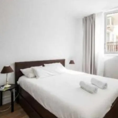 Guest house City Center Double Sunny Room Fgc