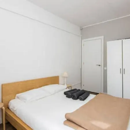 Guest house City Center Double Sunny Room Fgc *
