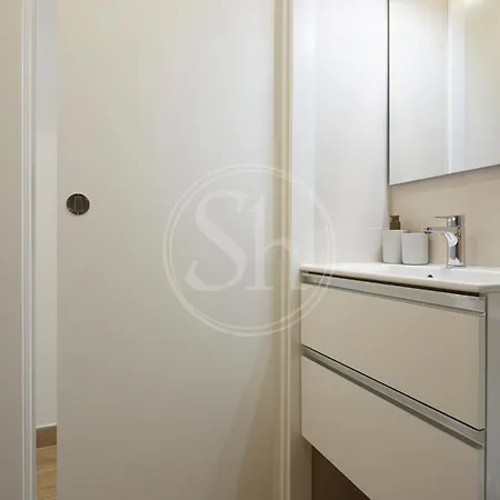Apartment Hermoso Junto A La Sagrada Familia