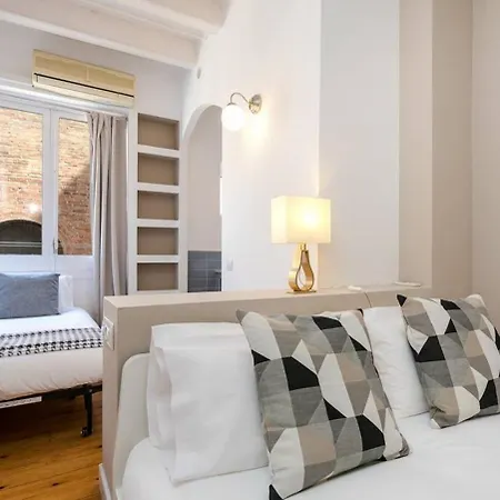 Luxurious With Awesome Rooftop Barcelona