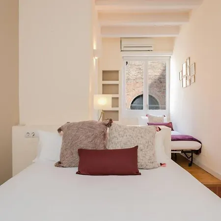 Lägenhet Luxurious With Awesome Rooftop *