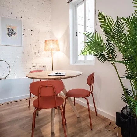 44poc1062 - Newly Decorated In Poble Sec Apartment Barcelona