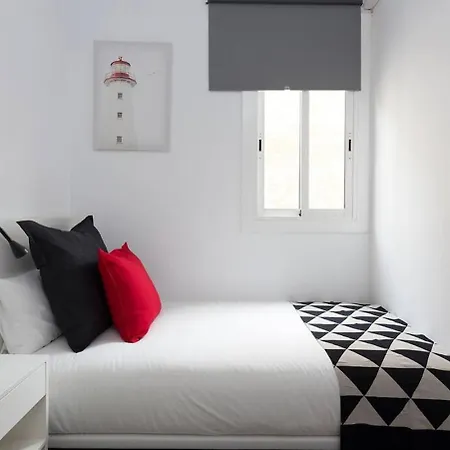 Cozy And Quiet In Trendy Sants