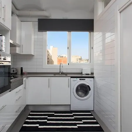 Cozy And Quiet In Trendy Sants *