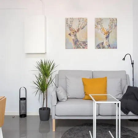 Cozy And Quiet In Trendy Sants *