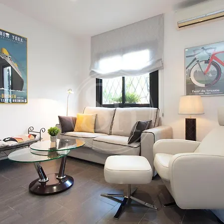 Apartment Comodo Dos En El Eixample Barcelona
