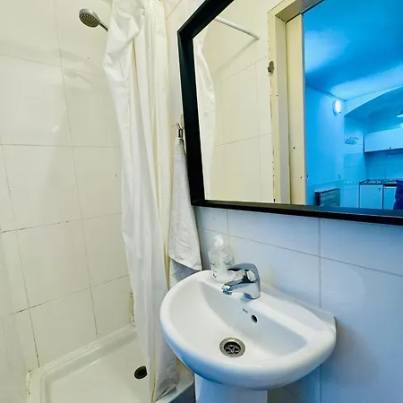 23 Center Barca 2 3 Apartment *