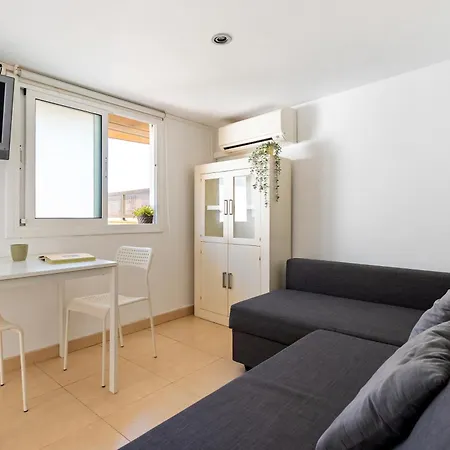Apartment Fridays Flats Bright & Breezy Barcelona