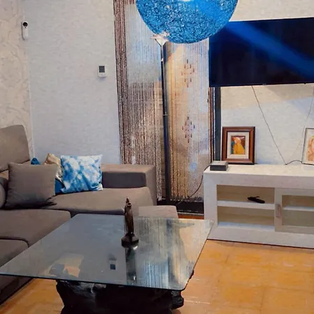 Luna Apartment *