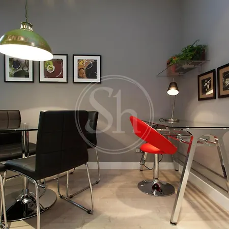 Apartamento Acogedor Junto A Sagrada Familia