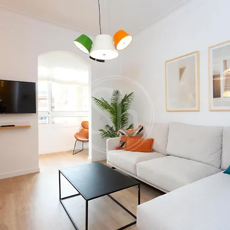 Moderno Familiar En Eixample Apartment *