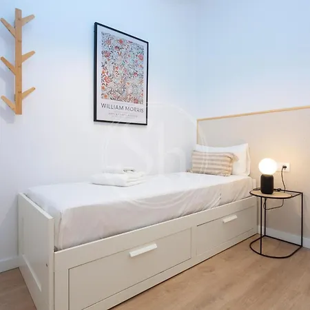 Apartment Moderno Familiar En Eixample Barcelona