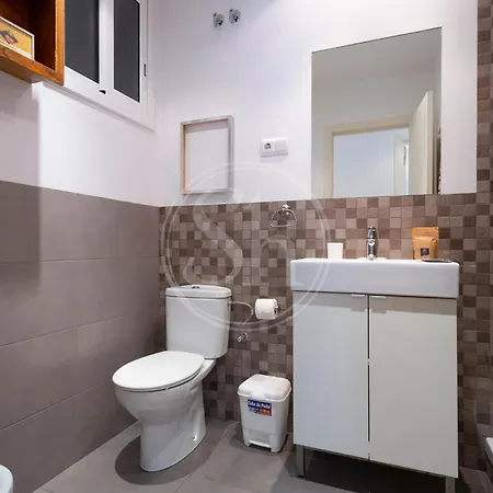 En Sagrada Familia E Apartment *