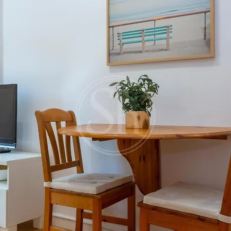 Cozy Near Sagrada Familia