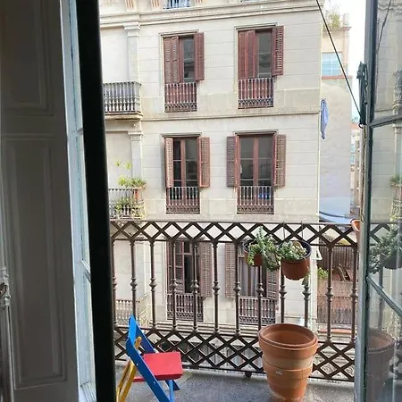 Habitacion Grande Y Luminosa En Las Ramblas Apartment Barcelona