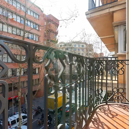 Moderno Y Espacioso En Calle Mallorca Apartment *