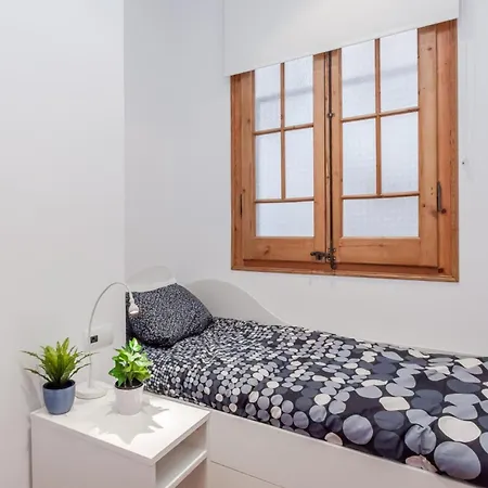 Apartment Comodo En Sagrada Familia Barcelona