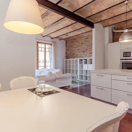 Comodo En Sagrada Familia Apartment