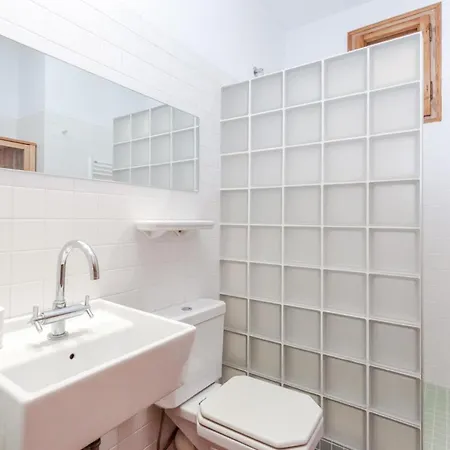 Comodo En Sagrada Familia Apartment Barcelona