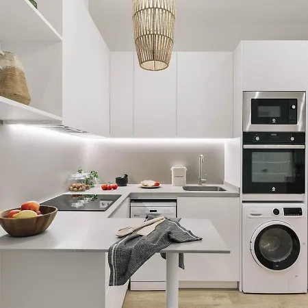 Pontone - 2 Bedrooms And Balcony In Eixample Dreta