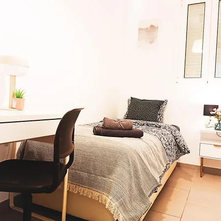 Private In Heart Of Ostello Barcellona