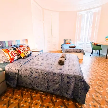 Private By Plaza Catalunya Ostello Barcellona