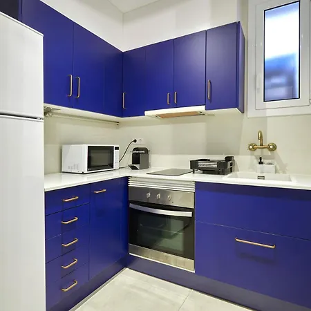 Apartment Classic Catalan Family With Balcony By Maison Pinata Barcelona