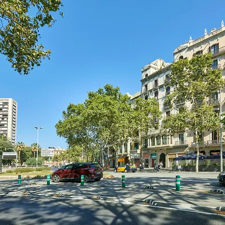 Classic Catalan Family With Balcony By Maison Pinata * Barcelona