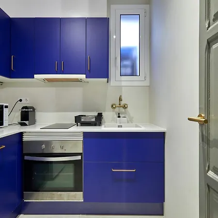 Classic Catalan Family With Balcony By Maison Pinata * Barcelona