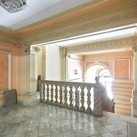 Apartment Classic Catalan Family With Balcony By Maison Pinata Barcelona