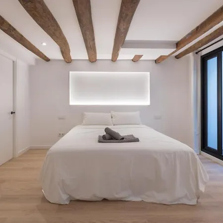 Central Lux With Private Bath Apartment