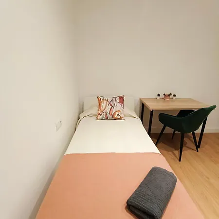 By Universitat Private * Barcelona
